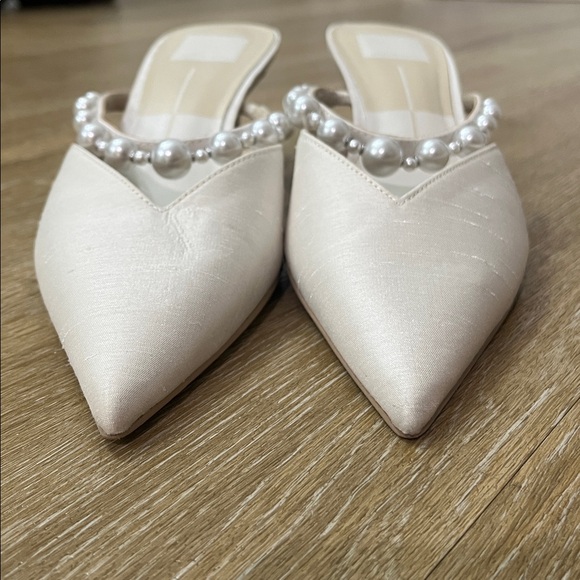 Dolce Vita Cream Kanika Pearl Kitten Heel Mule Pump size 7 - Picture 7 of 12